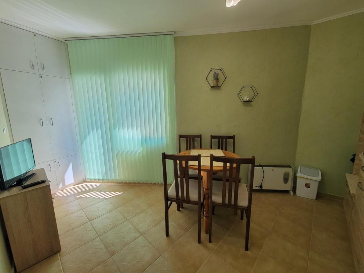 Prista Apartment ルセ エクステリア 写真